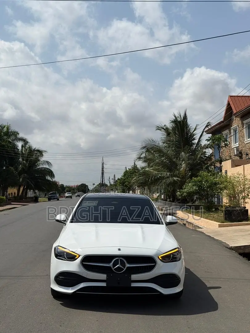Mercedes-Benz E300 2019 White