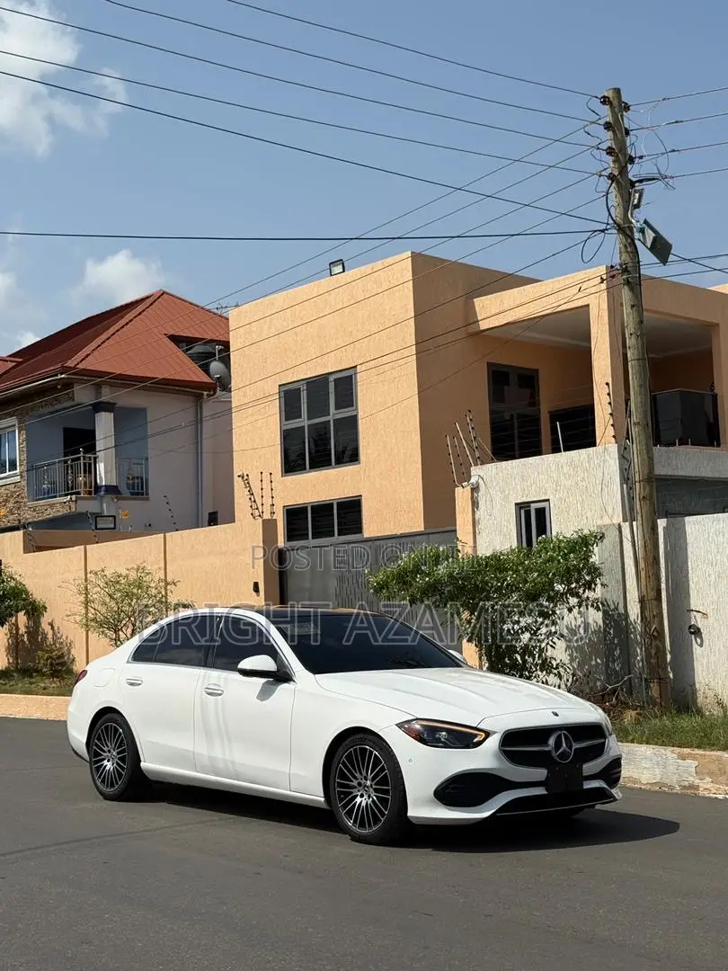 Mercedes-Benz E300 2019 White