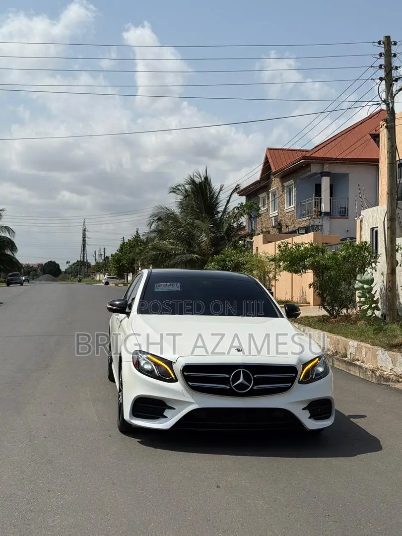 Mercedes-Benz E300 2019 White