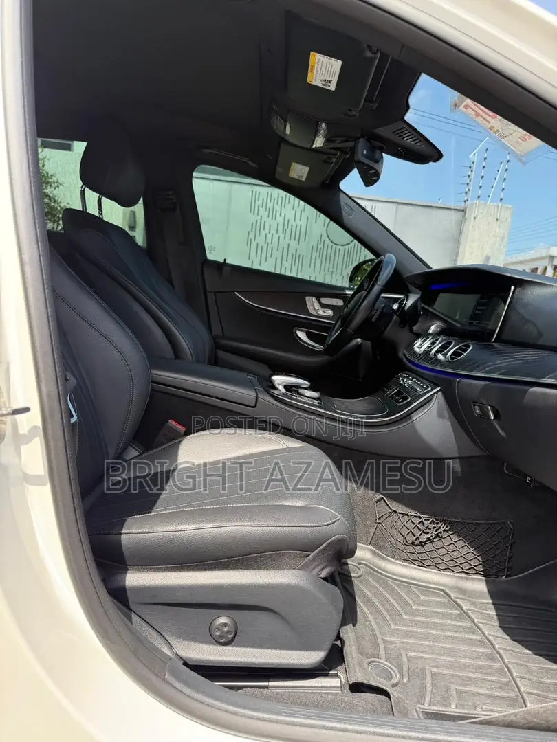 Mercedes-Benz E300 2019 White