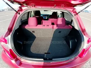 Toyota Vitz 2016 Red