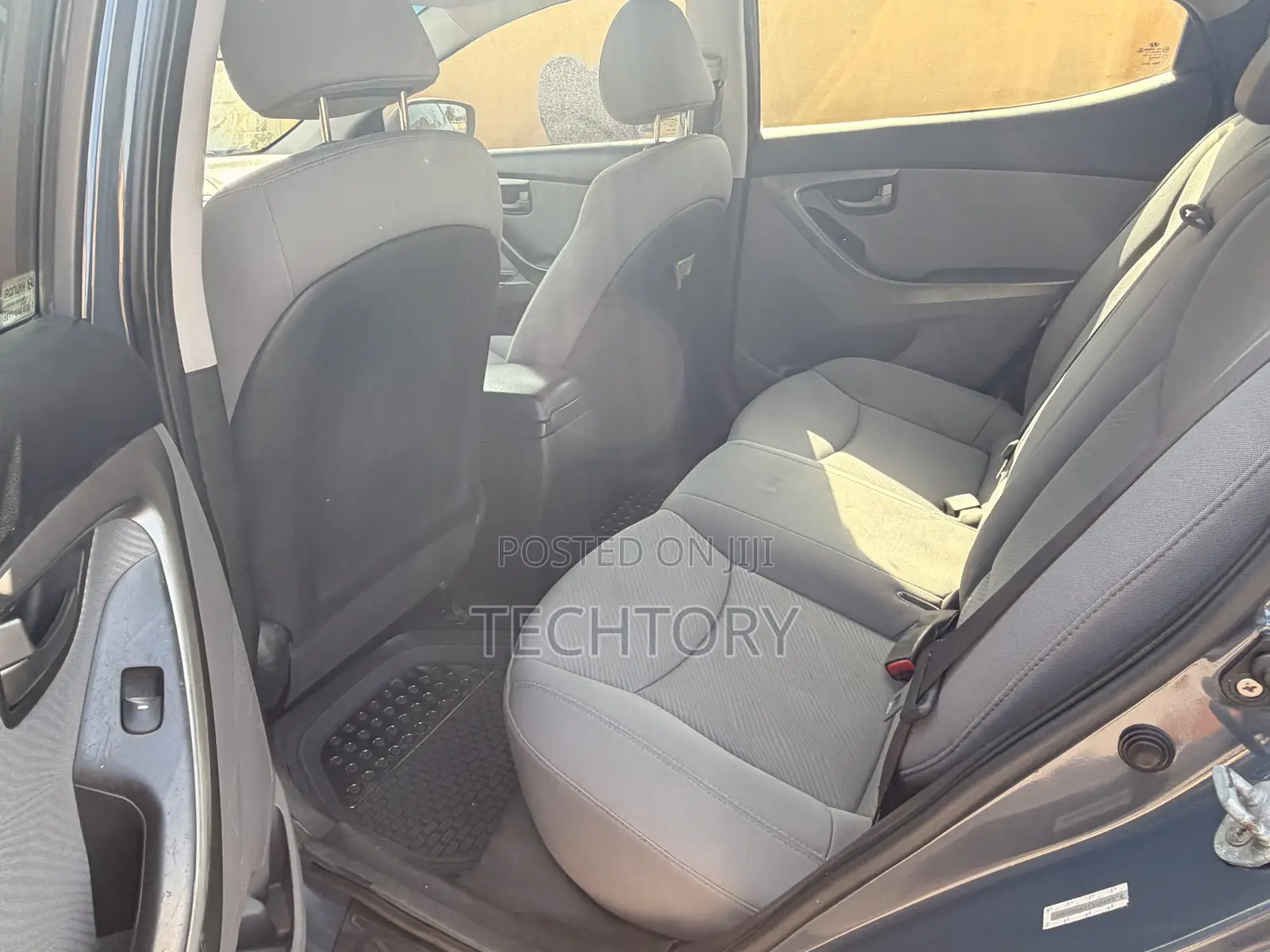 Hyundai Elantra GLS Sedan FWD (1.8L 4cyl 6A) 2013 Gray