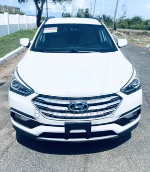 Hyundai Santa Fe SE AWD 2017 White