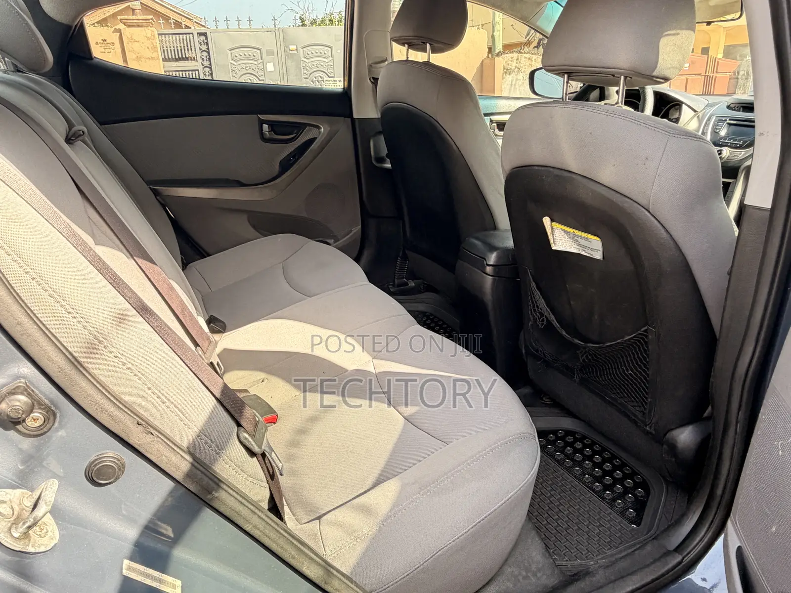 Hyundai Elantra GLS Sedan FWD (1.8L 4cyl 6A) 2013 Gray