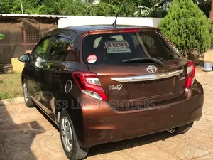 Toyota Vitz 2015 Brown