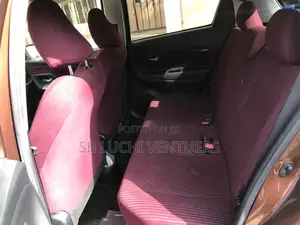Toyota Vitz 2015 Brown