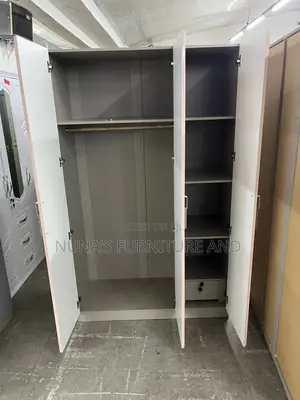 High Quality 3-1 Wardrobe