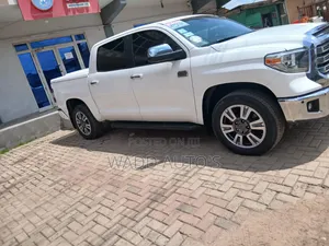 Toyota Tundra 2020 White