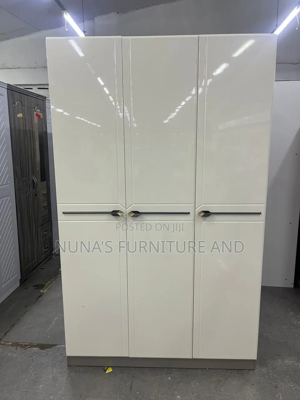 High Quality 3-1 Wardrobe
