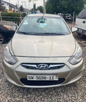 Hyundai Accent 2011 Gold