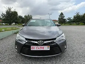 Toyota Camry LE 4dr Sedan (2.5L 4cyl 6A) 2016 Gray