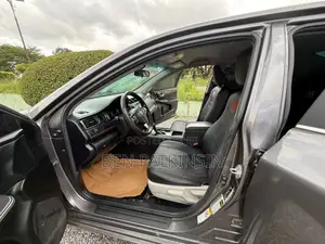 Toyota Camry LE 4dr Sedan (2.5L 4cyl 6A) 2016 Gray