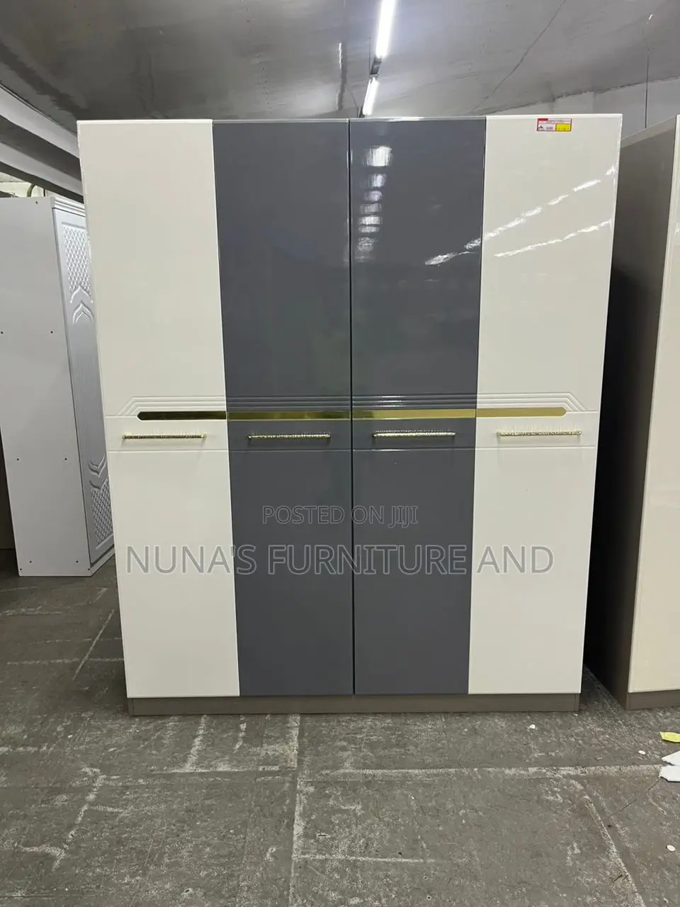 4 Doors Luxurious Wardrobe