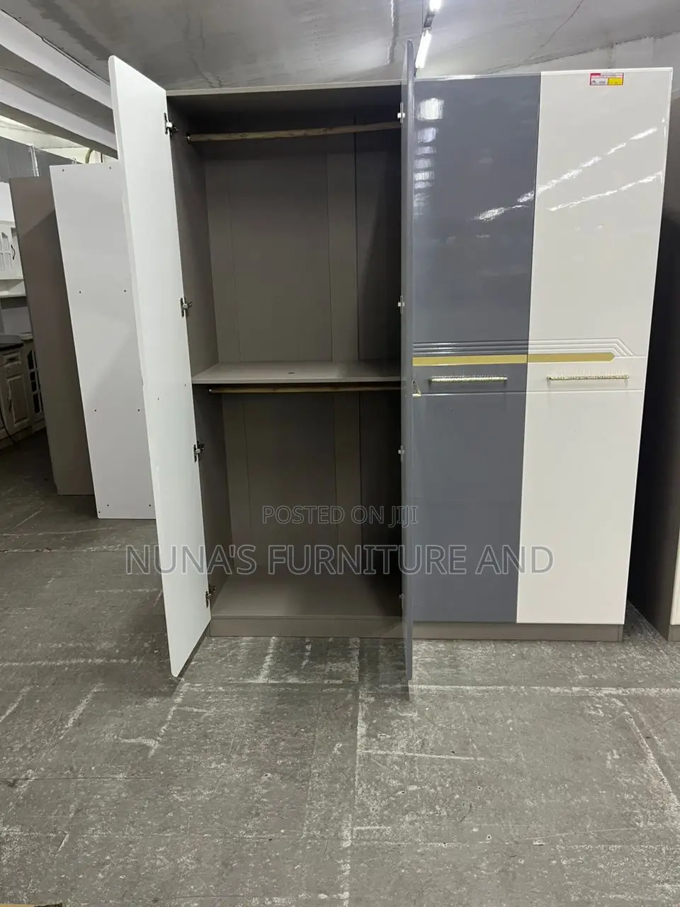 4 Doors Luxurious Wardrobe