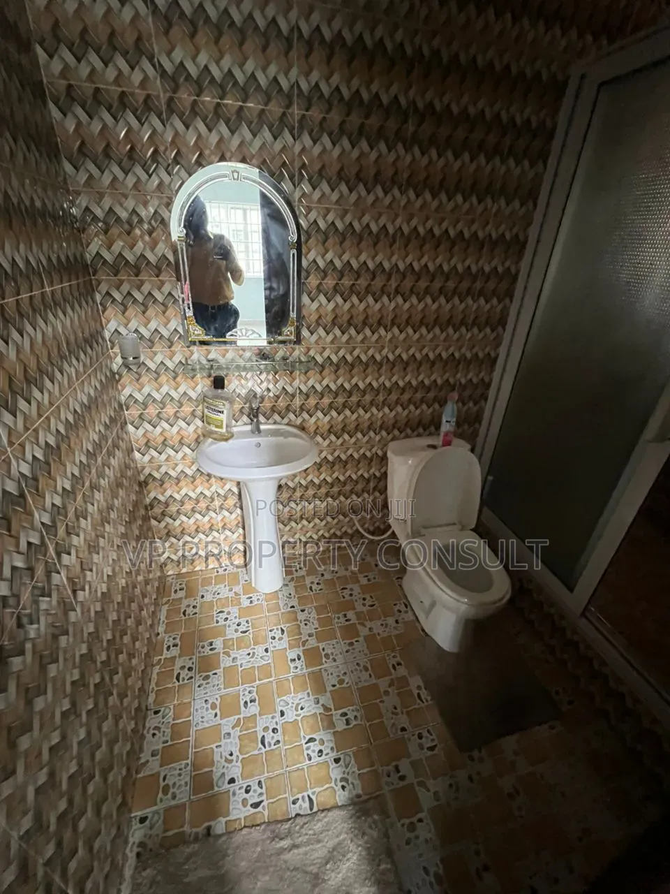 2bdrm Apartment in Mile 7 for rent