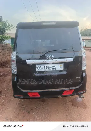 Toyota Voxy 2013 Black