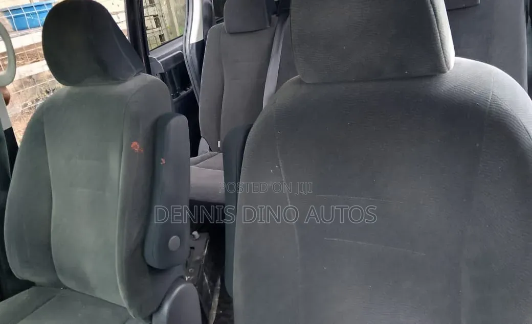 Toyota Voxy 2013 Black