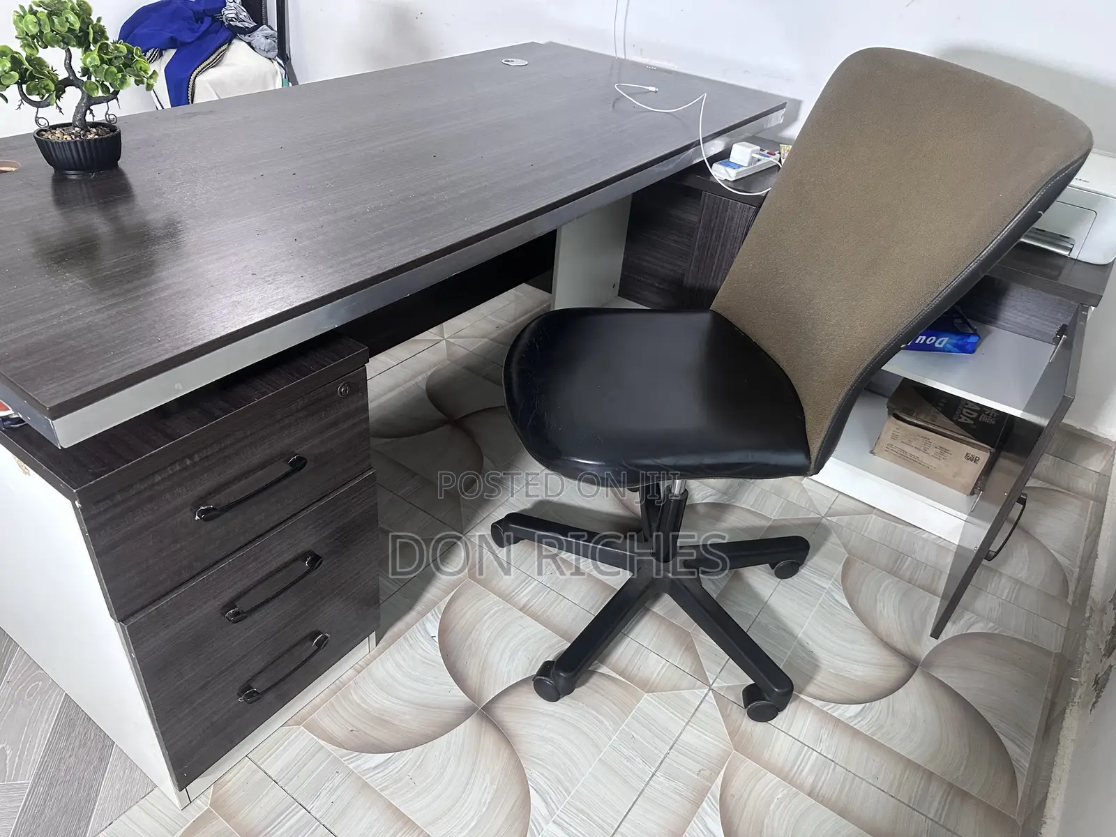 Well Grounded 1.8m Lshape Office Table