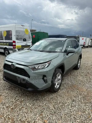Toyota RAV4 2021 Green