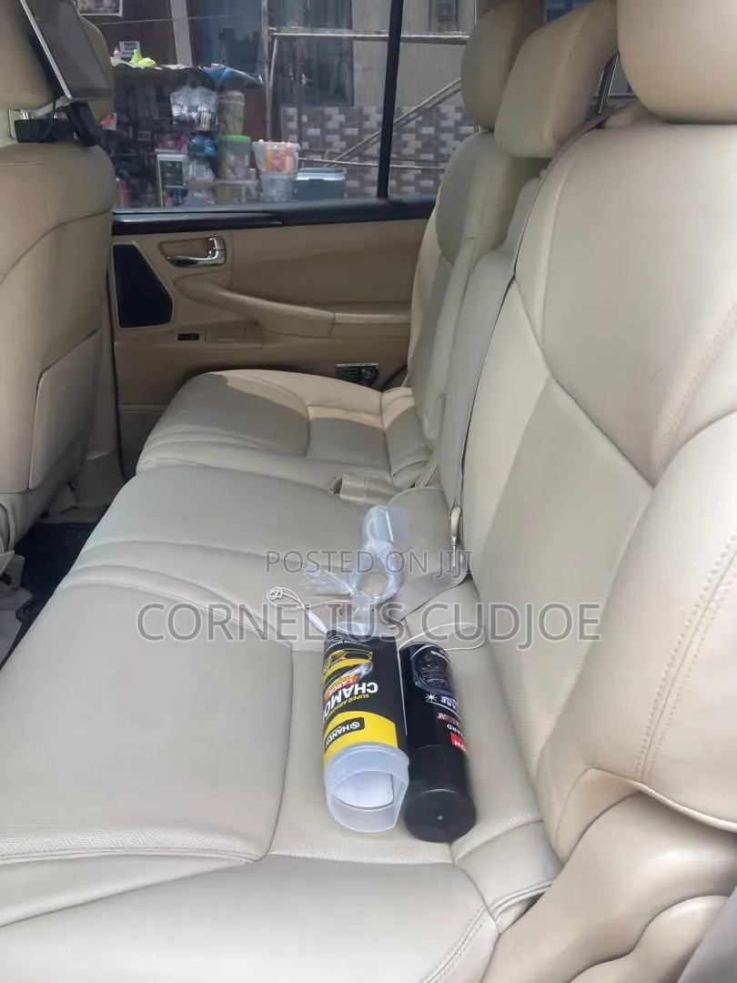 Lexus LX 570 2011 Black