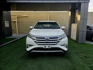 Toyota Rush 2022 White