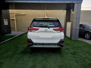 Toyota Rush 2022 White