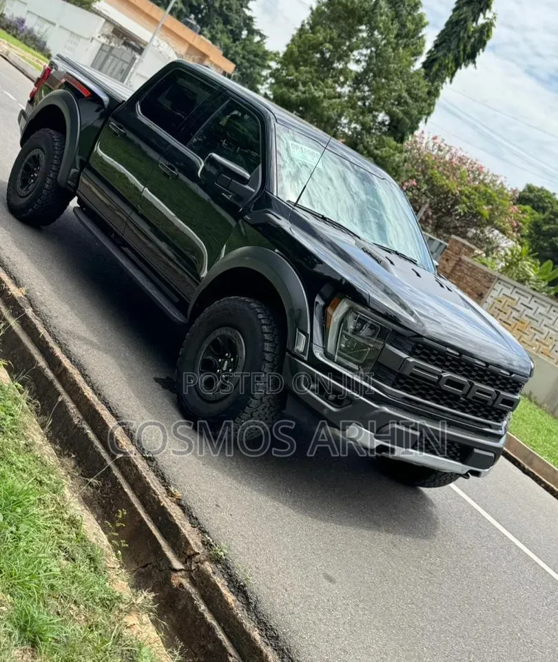 Ford F-150 2022 Black