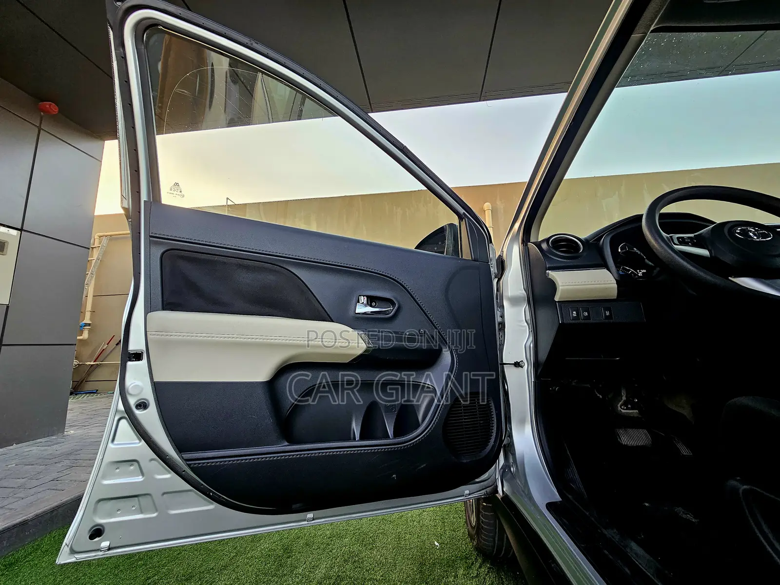 Toyota Rush 1.5 RWD 2020 Silver