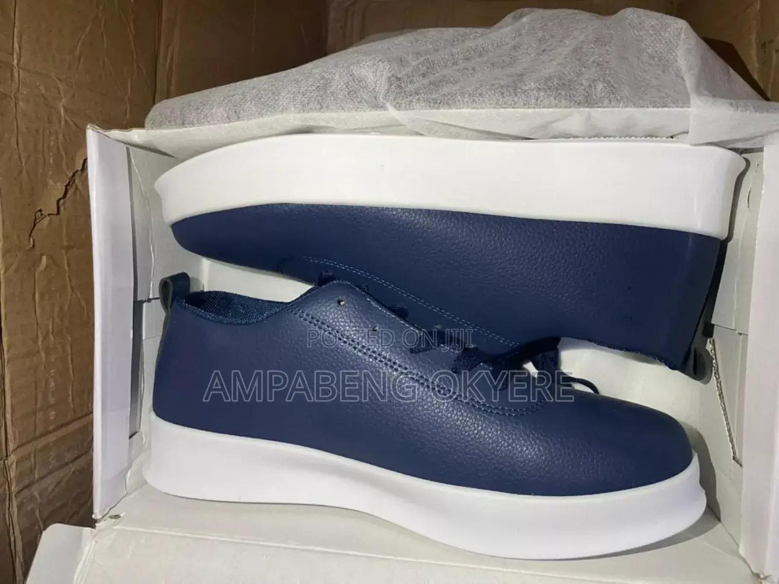 Casual Lace-Up Sneaker for Men