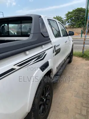 Toyota Hilux Revo Double Cab Deisel 2.4 RWD 2022 White