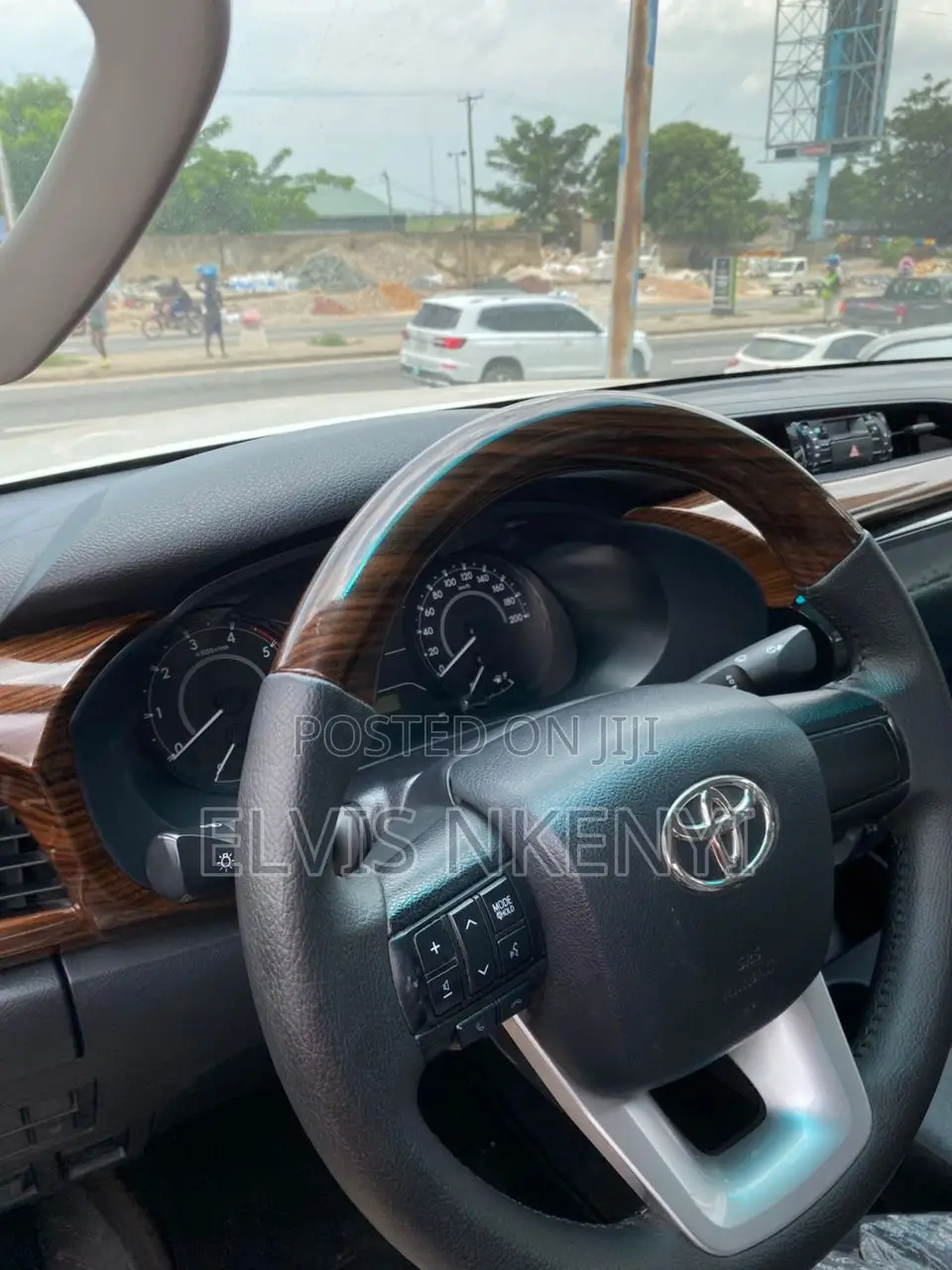 Toyota Hilux Revo Double Cab Deisel 2.4 RWD 2022 White