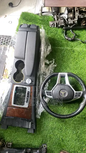 C250 Arm Rest and Wheel