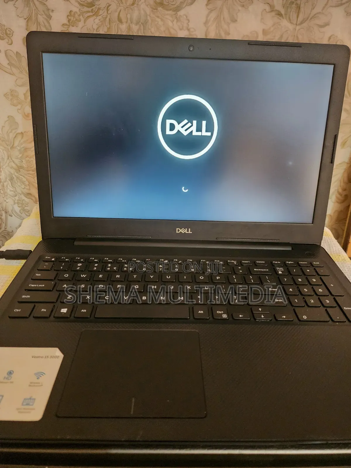 Laptop Dell Vostro 3560 8GB Intel Core i3 HDD+SSD 500GB