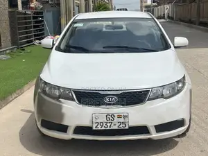 Kia Forte EX Sedan 2012 White