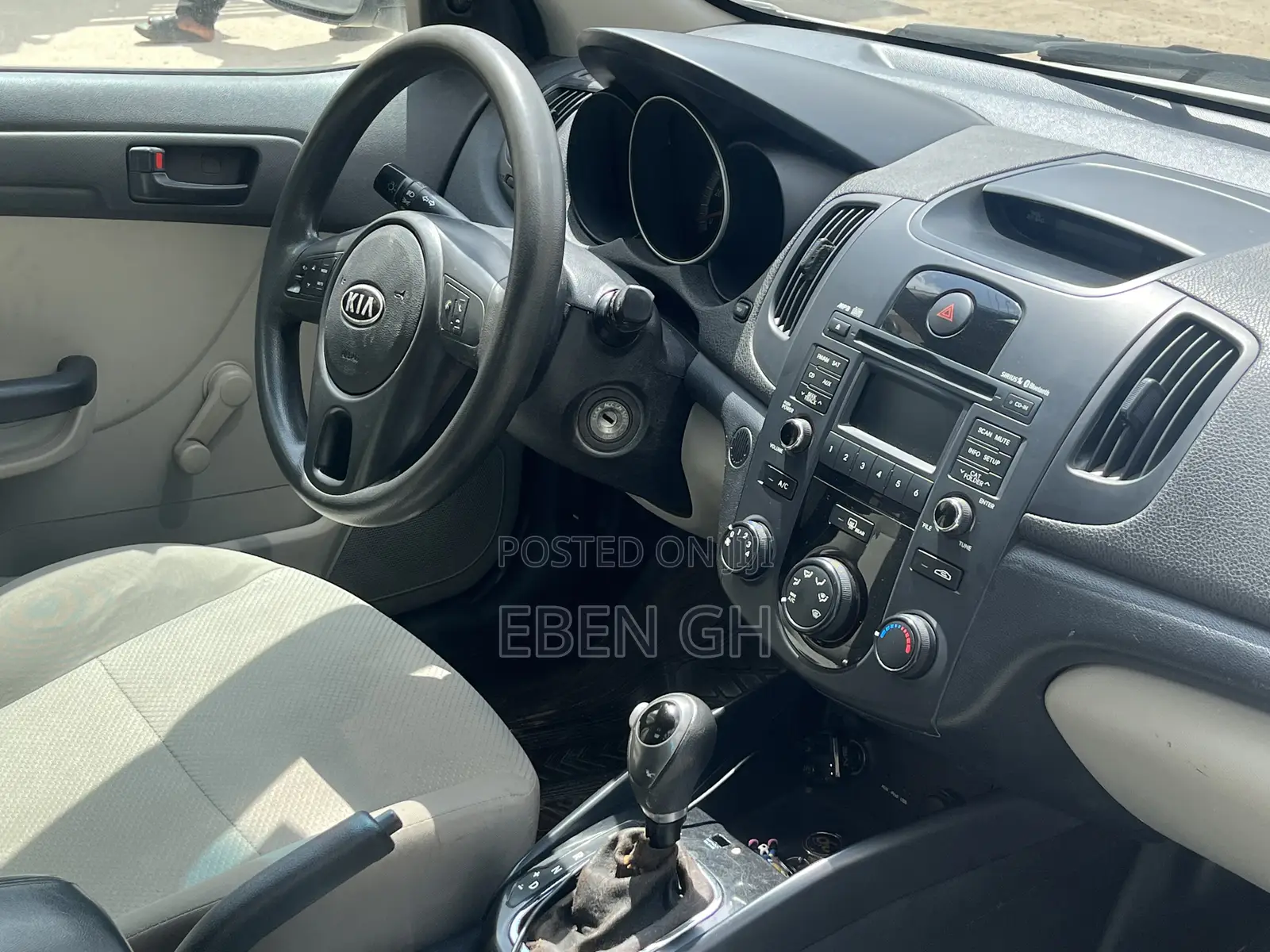 Kia Forte EX Sedan 2012 White
