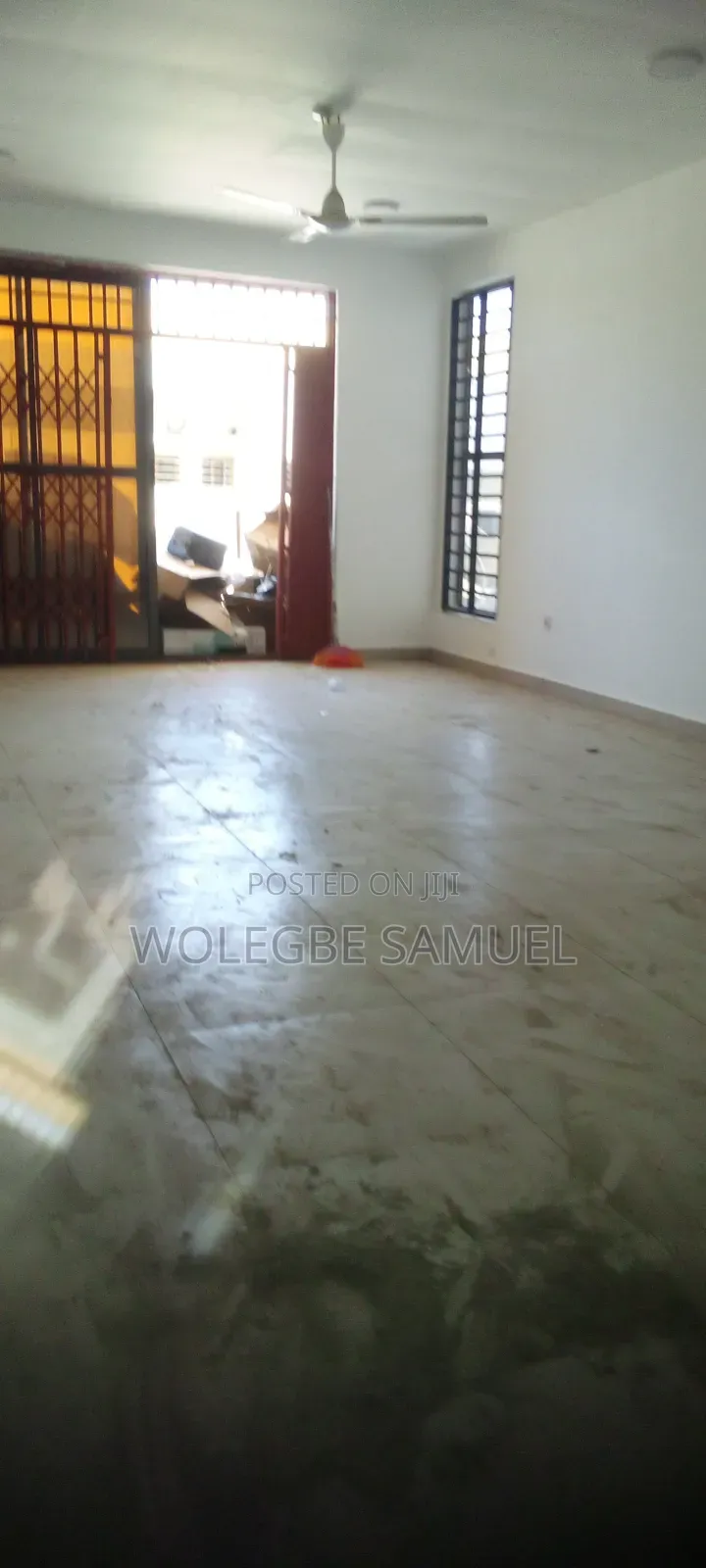 3bdrm Apartment in Spintex, Baatsona Total for rent