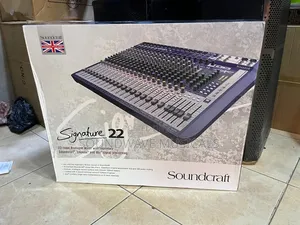 Soundcraft 22 Channel Mixer