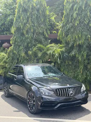 Mercedes-Benz C250 2014 Black