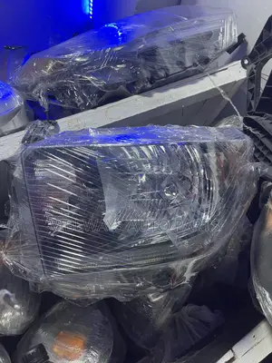 Toyota Tundra 2017-2021 Headlights Original Left Led