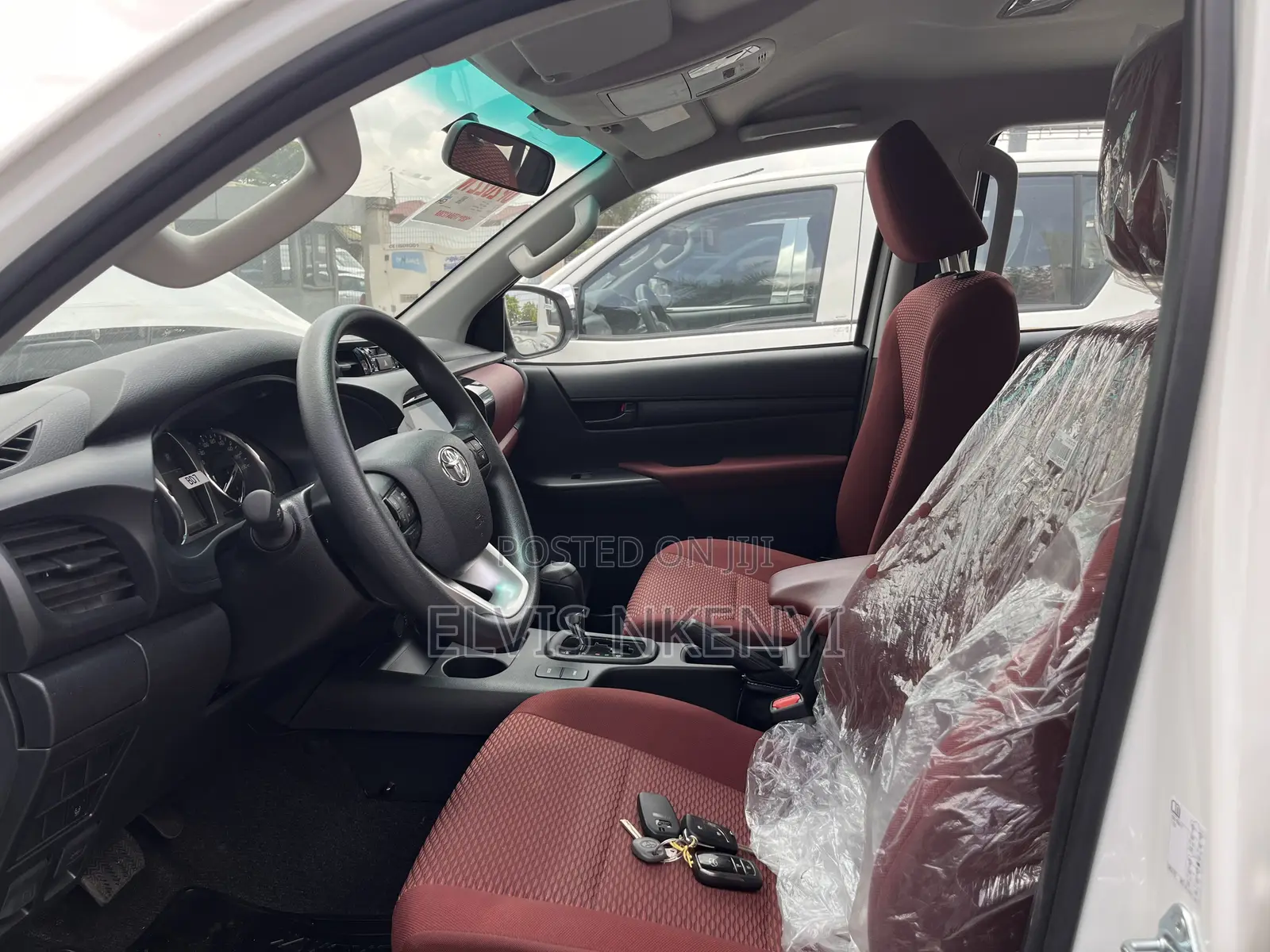 New Toyota Hilux 2025 White
