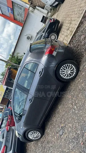 Toyota Yaris 1.5 Liftback 2009 Gray