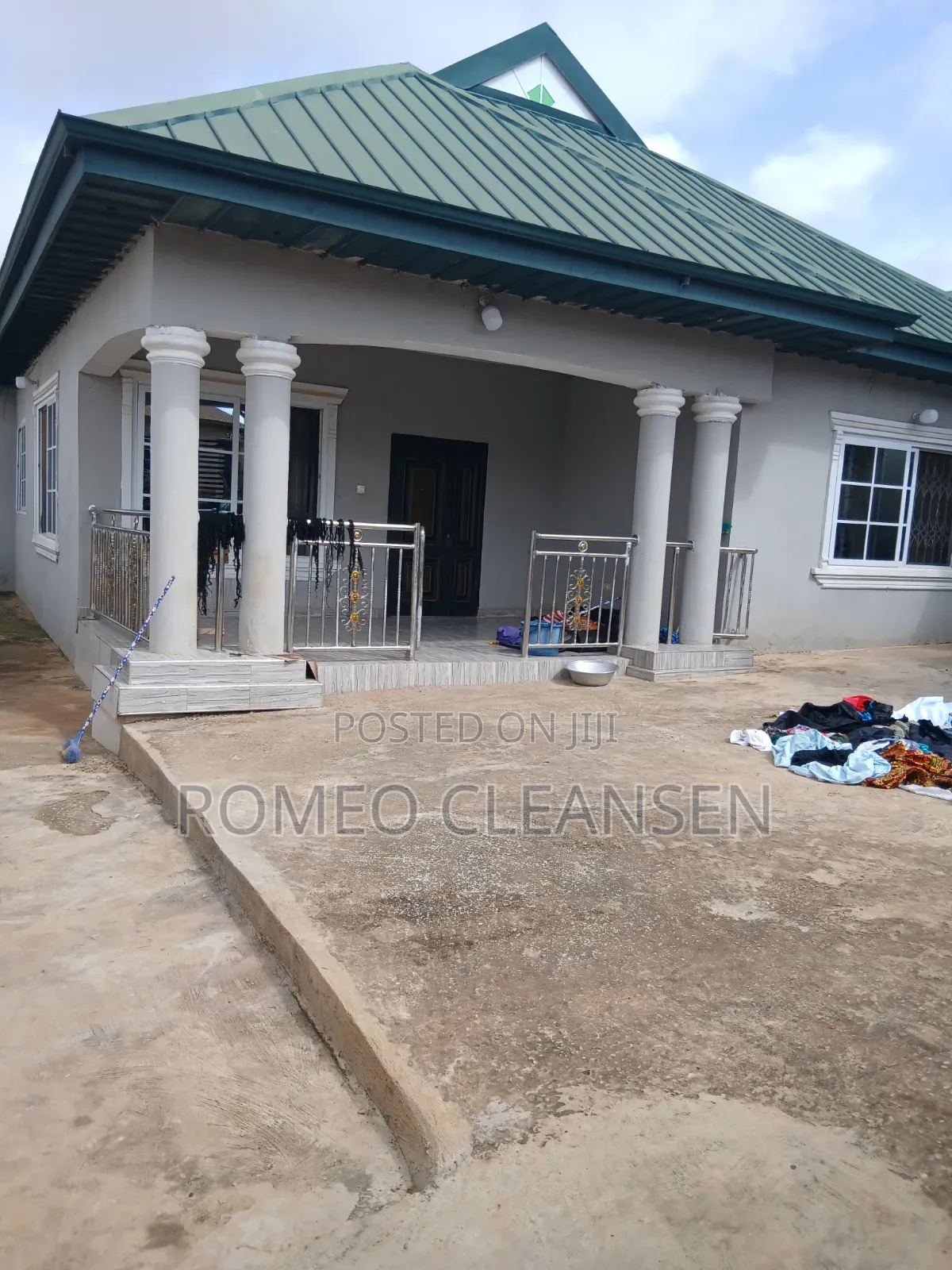3bdrm House in Atonsu Feyiase, Kumasi Metropolitan for sale