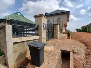 3bdrm House in Atonsu Feyiase, Kumasi Metropolitan for sale