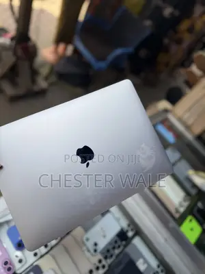 Laptop Apple MacBook Pro 2020 16GB Apple M1 SSD 256GB