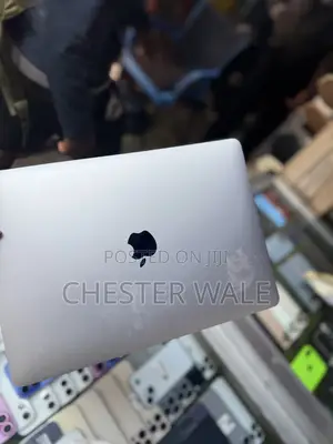 Laptop Apple MacBook Pro 2020 16GB Apple M1 SSD 256GB
