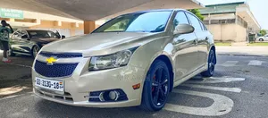 Chevrolet Cruze 2013 Gold