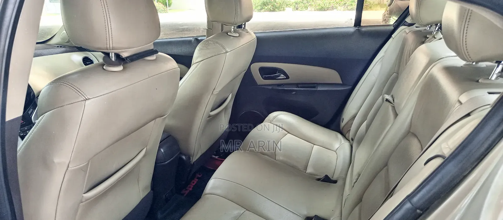 Chevrolet Cruze 2013 Gold