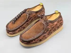 Original Clark’S Wallabees Low Brown/Orange
