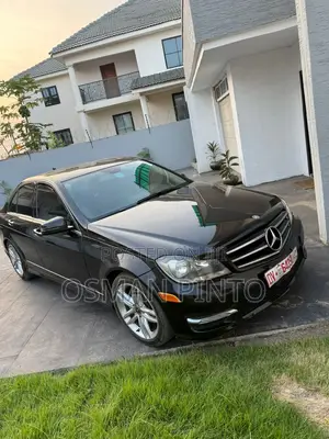 Mercedes-Benz C250 2014 Black