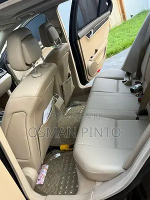 Mercedes-Benz C250 2014 Black